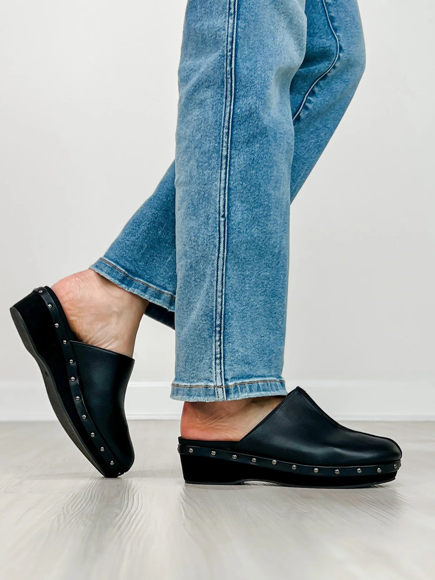 Newbie Corkys clog shoe